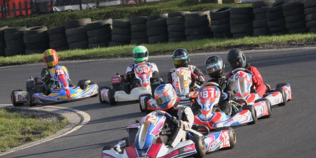 À quelle vitesse va un kart3f
