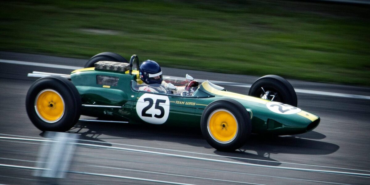 Monoplace de F1 Senna lors d’un Grand Prix