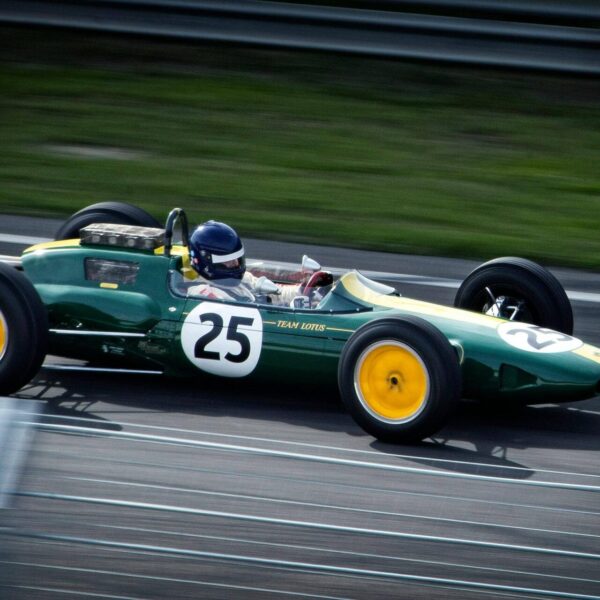 Monoplace de F1 Senna lors d’un Grand Prix