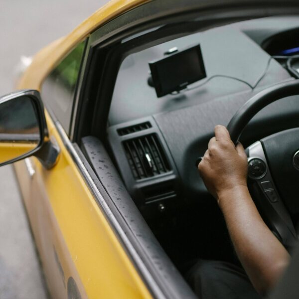 Voiture avec gadget