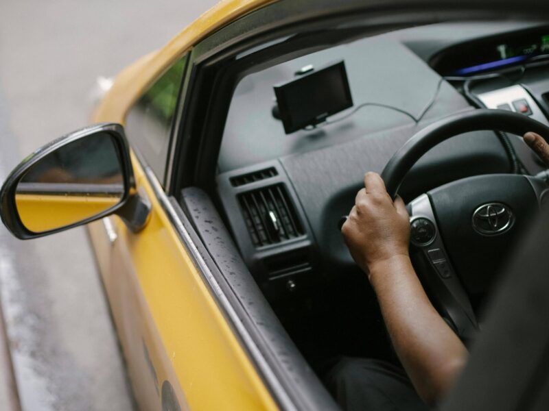 Voiture avec gadget