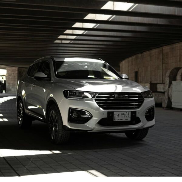 véhicule électrique chinois, Xpeng, Nio et BYD sur route