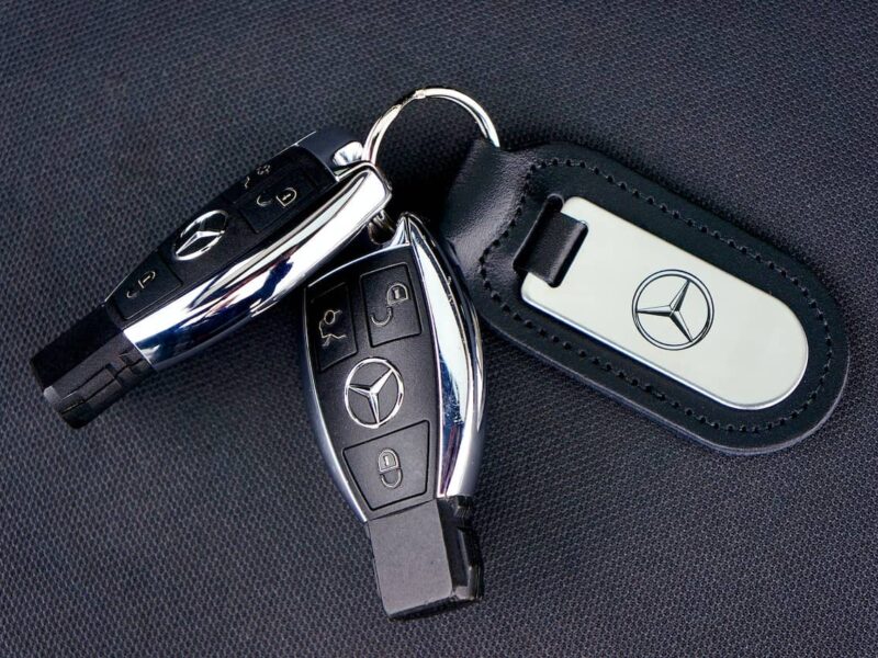clés de voiture Mercedes