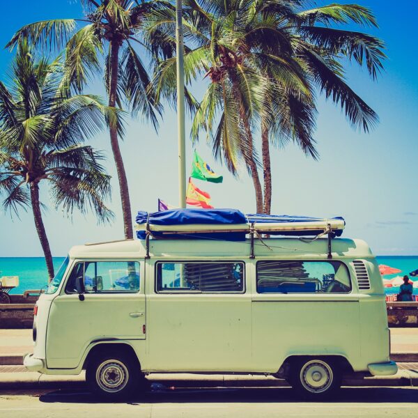 Voiture en route pour les vacances