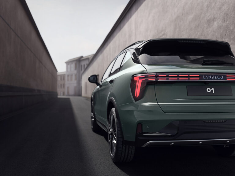 Problèmes de connexion Bluetooth et CarPlay Lynk & Co 01