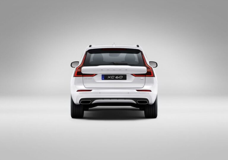 La pédale d’embrayage reste enfoncée sur votre Volvo XC60