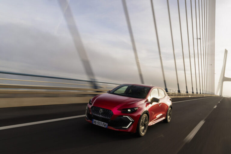 Vous reconnaissez ainsi les problèmes d’embrayage de la Renault Clio